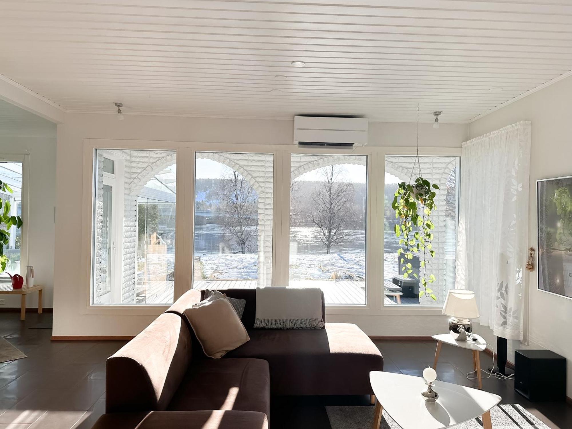 Villa Aurora Riverside By Booklapland Rovaniemi Exterior foto