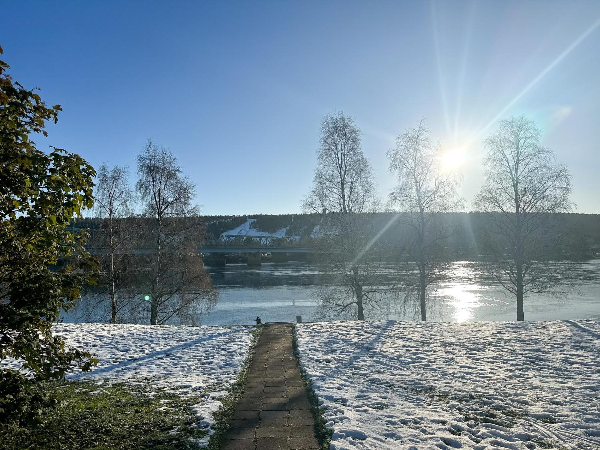 Villa Aurora Riverside By Booklapland Rovaniemi Exterior foto