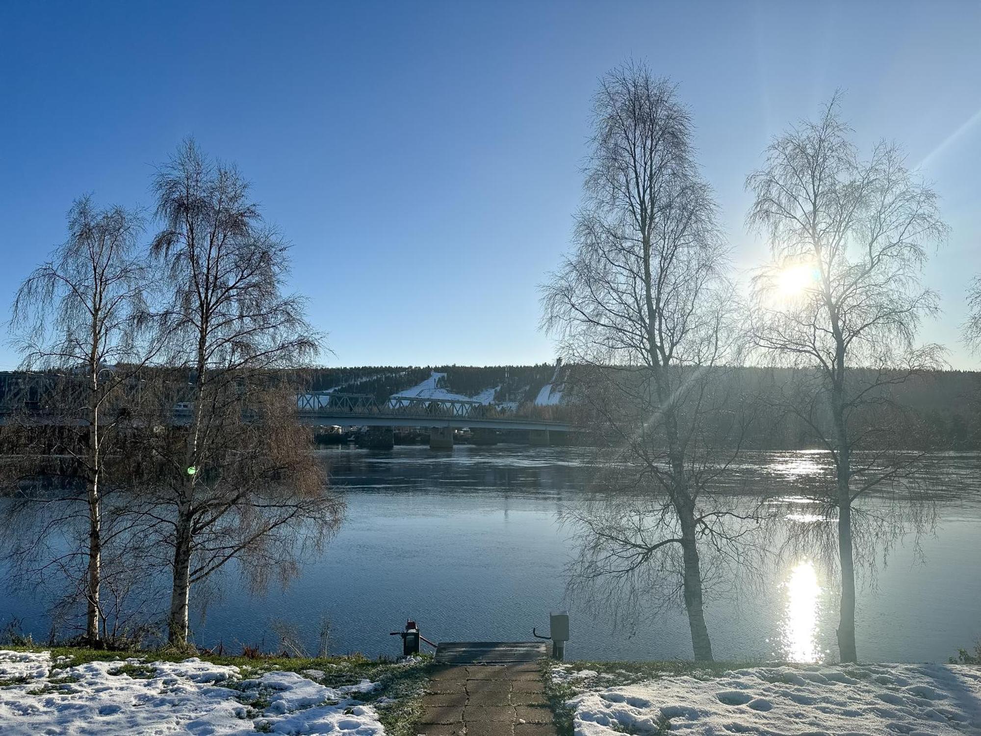 Villa Aurora Riverside By Booklapland Rovaniemi Exterior foto