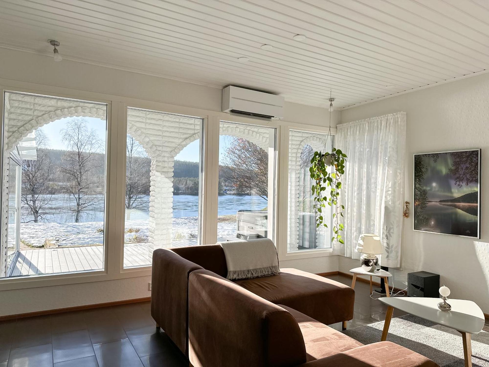 Villa Aurora Riverside By Booklapland Rovaniemi Exterior foto